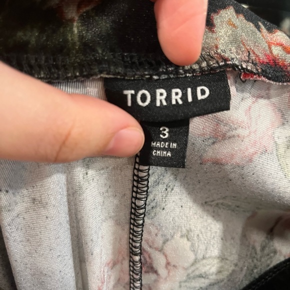 Velvet Floral Cottagecore/Witchy Top - Picture 4 of 7